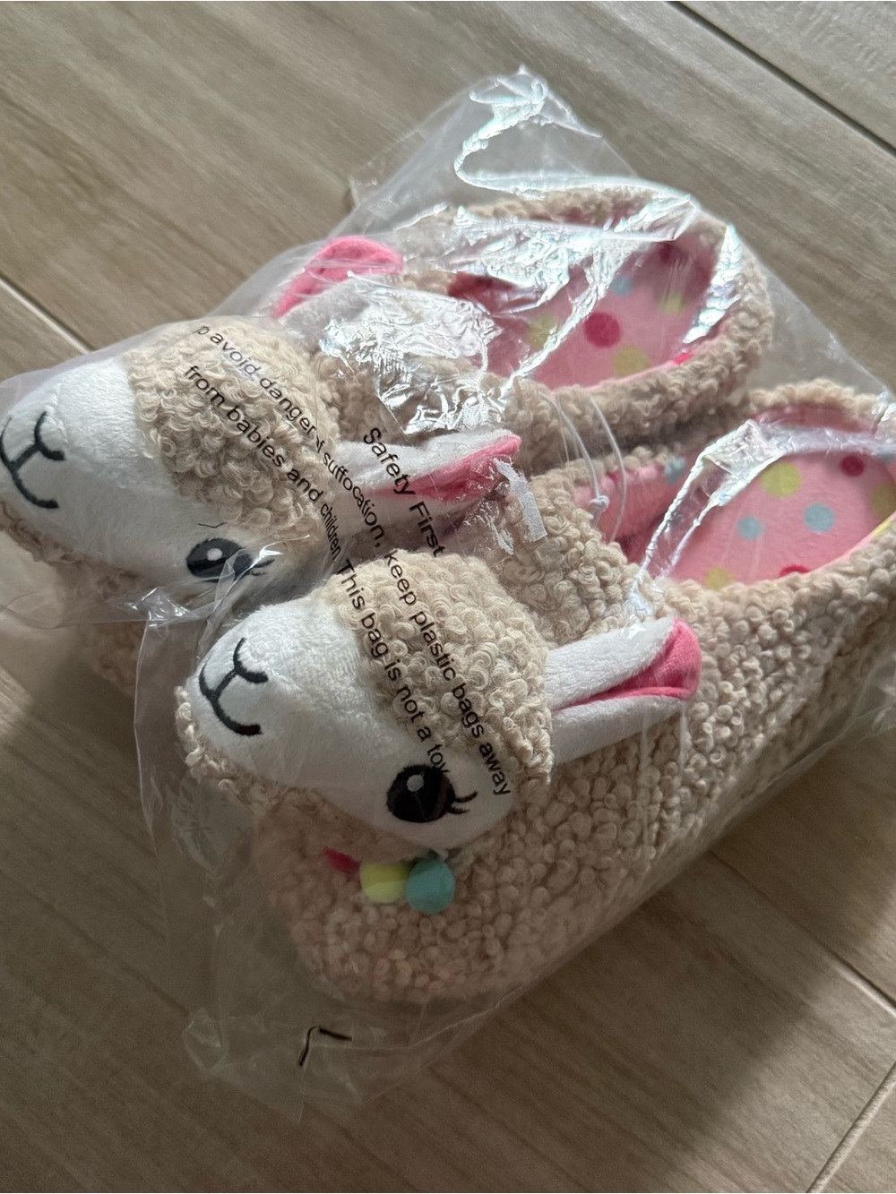 Llama Slippers Size 7-8 brand new